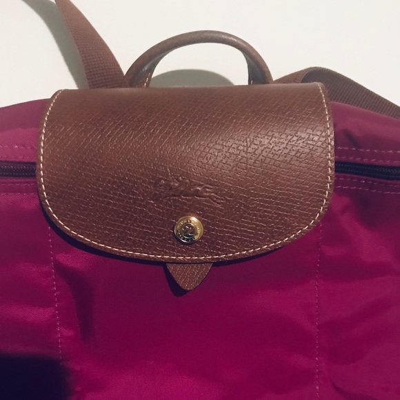 ๐ฅ ๐ฅ SOLD ๐ฅ ๐ฅ Longchamp fuchsia backpack ๐ - Picture 3 of 8